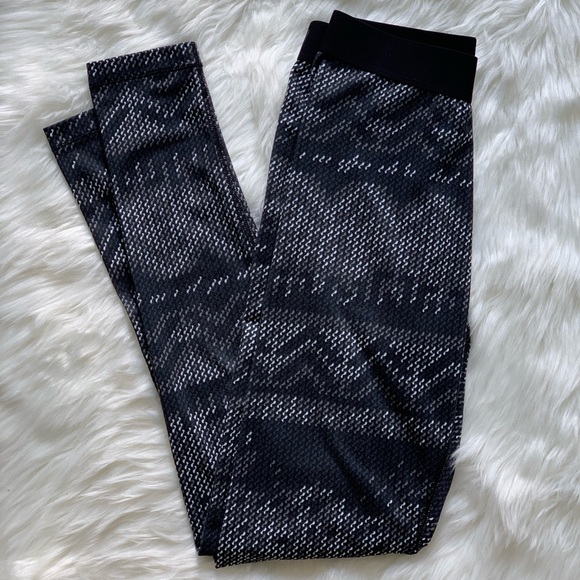 Nike Pants - Nike Pro Dri-Fit Leggings